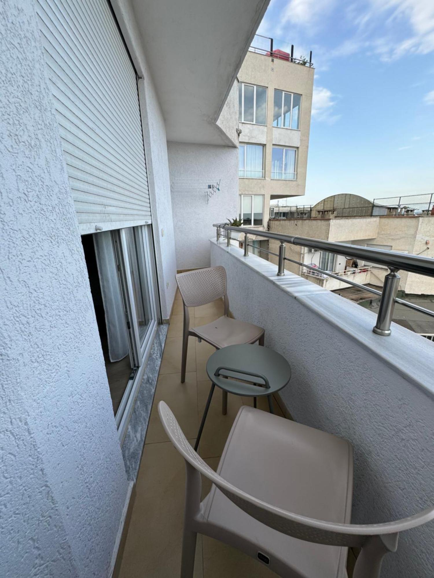 Port View Apartment 2 Дуррес Экстерьер фото