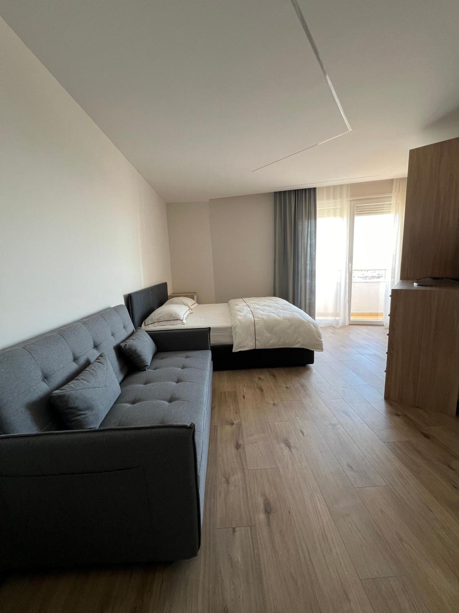 Port View Apartment 2 Дуррес Экстерьер фото